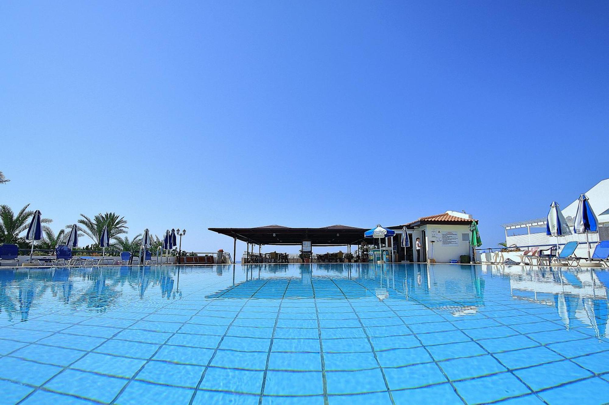 Helios Bay Hotel And Suites Klorakas Einrichtungen foto