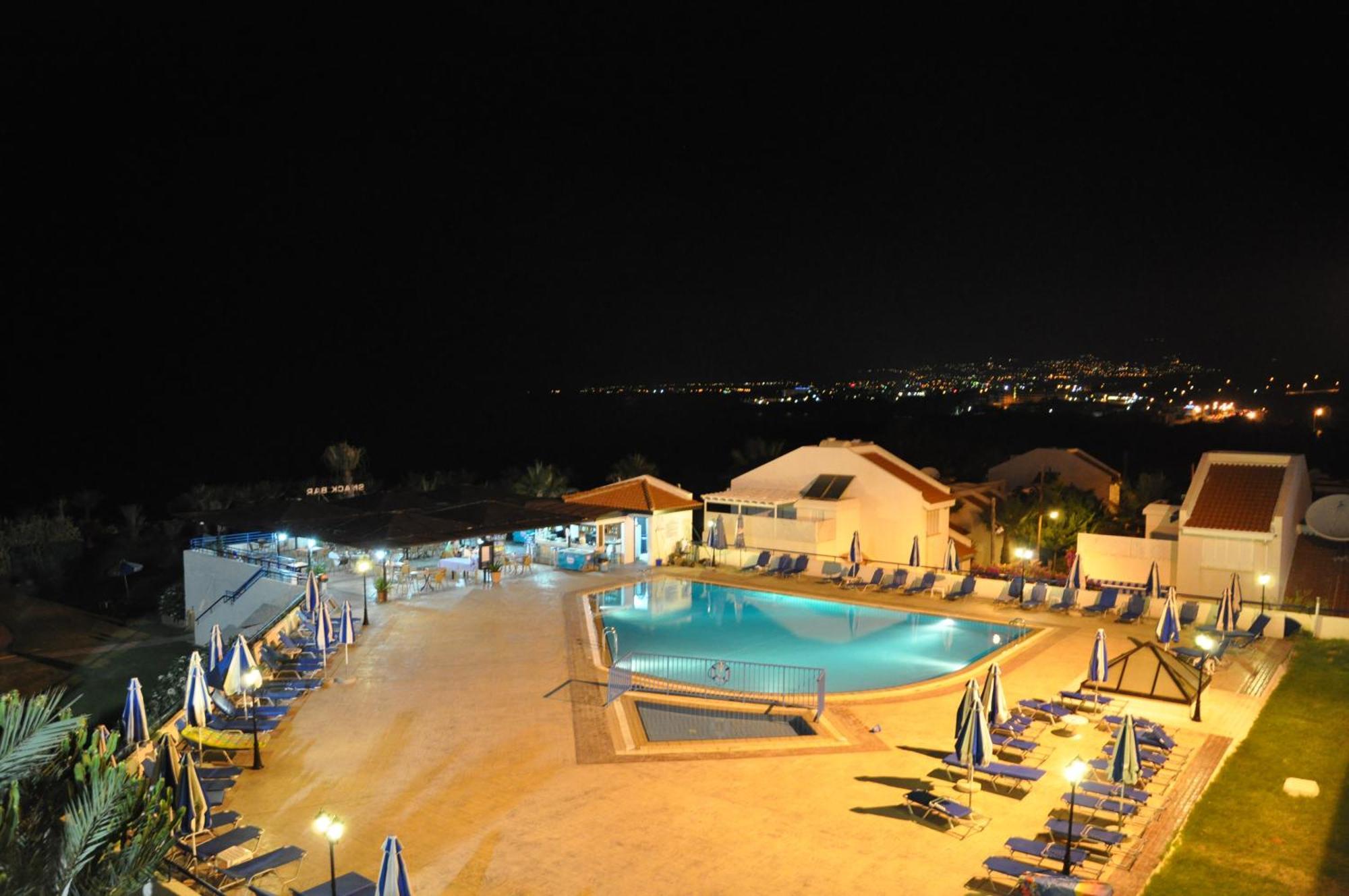 Helios Bay Hotel And Suites Klorakas Exterior foto