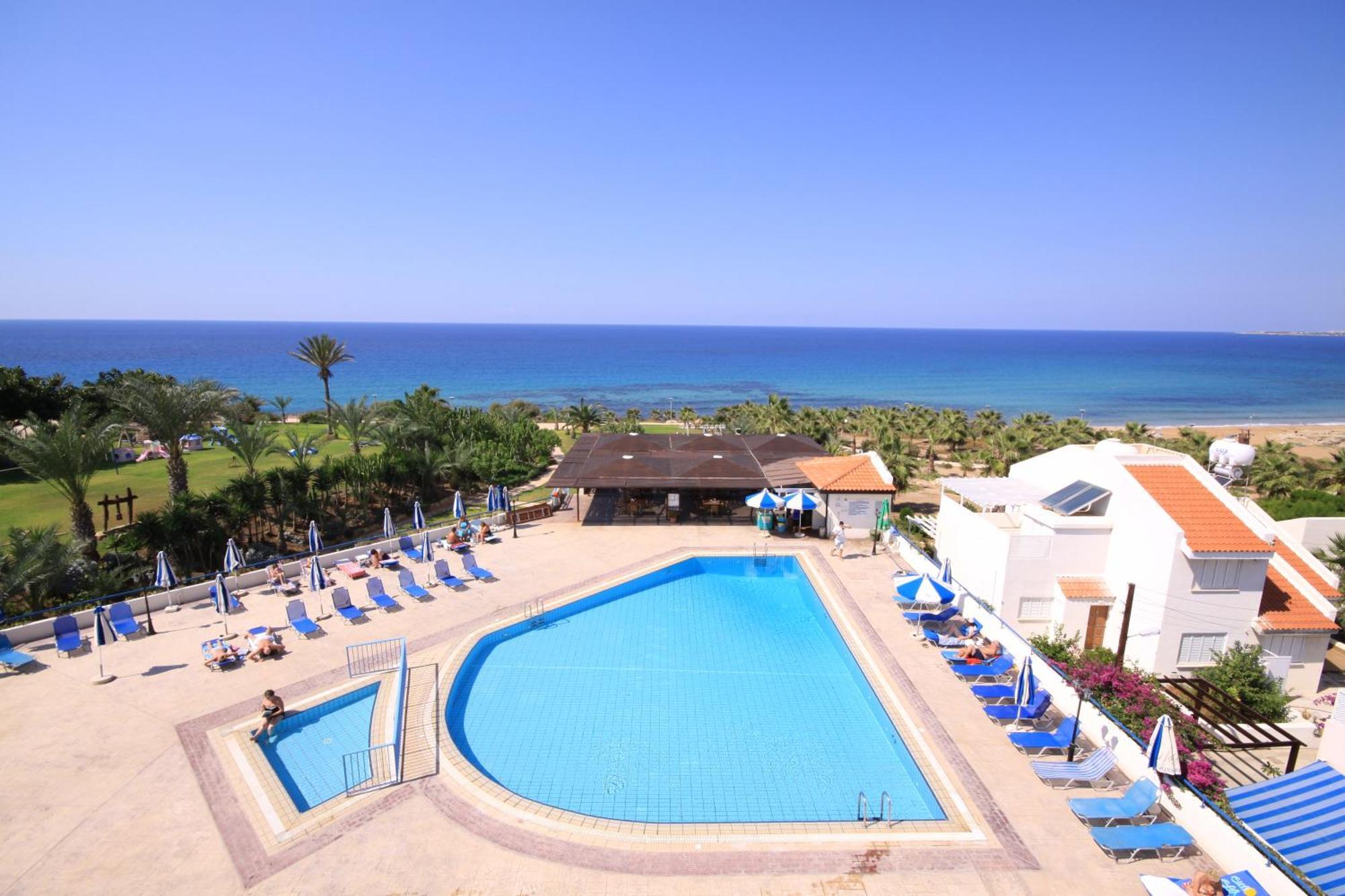 Helios Bay Hotel And Suites Klorakas Exterior foto