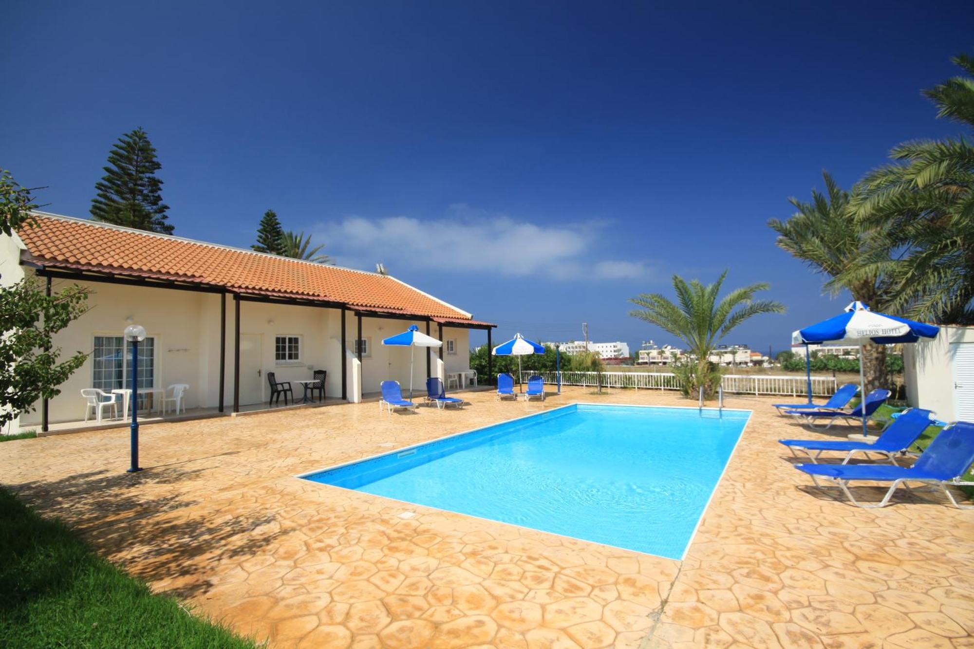 Helios Bay Hotel And Suites Klorakas Exterior foto